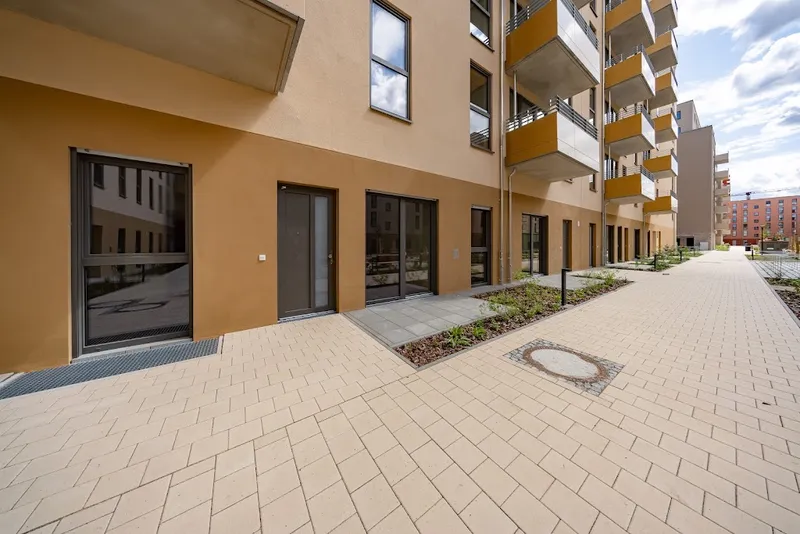 Neubau mit Fußbodenheizung im Erstbezug / WBS 140 mit besonderem Wohnbedarf — photo 1